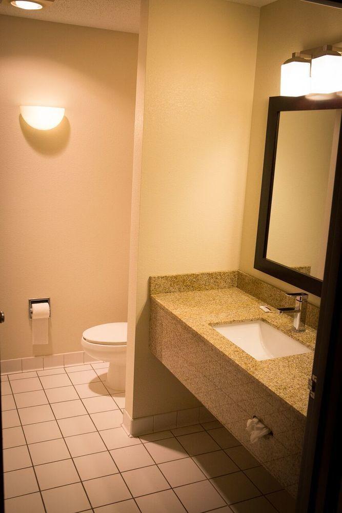 Regency Inn & Suites Anoka Exterior photo